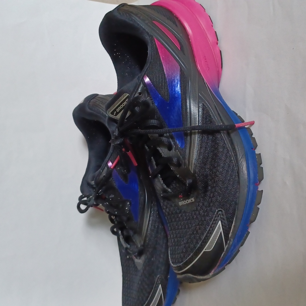 Brooks Running Shoes Brooks Launch 4 Energize black pink blue Women's size 11